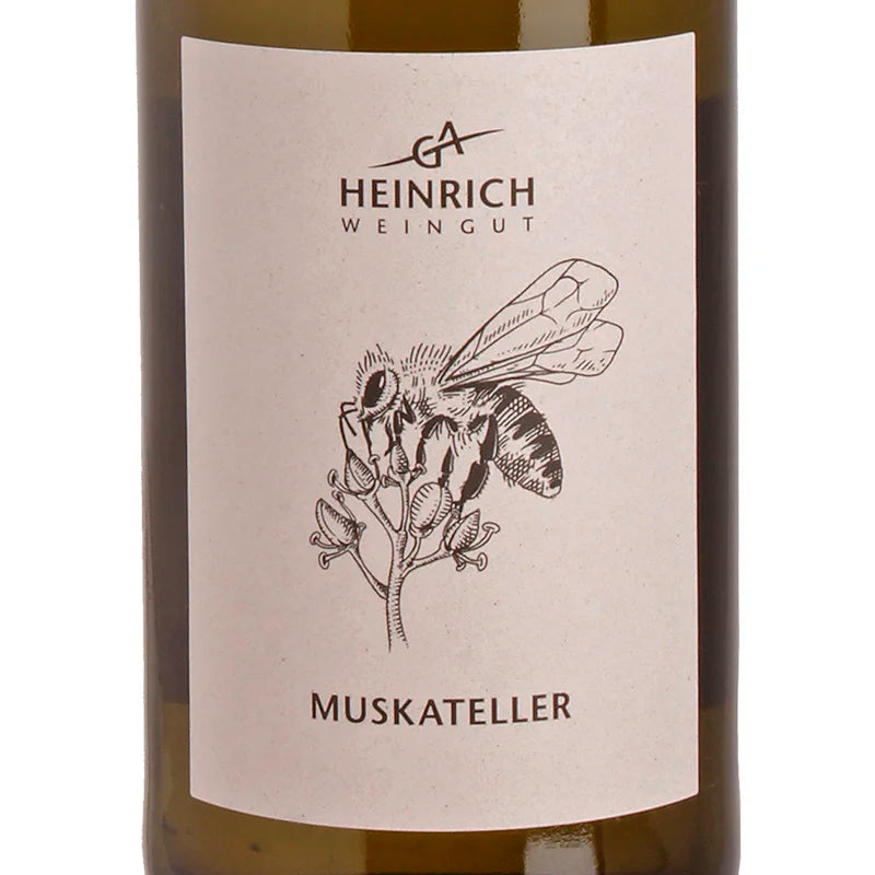 G.A. Heinrich Biene Muskateller halbtrocken 2024 label